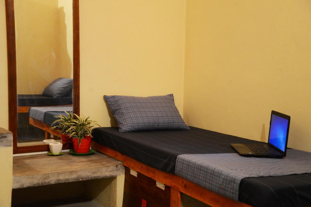 Jungle Beach Hostel Unawatuna Δωμάτιο φωτογραφία