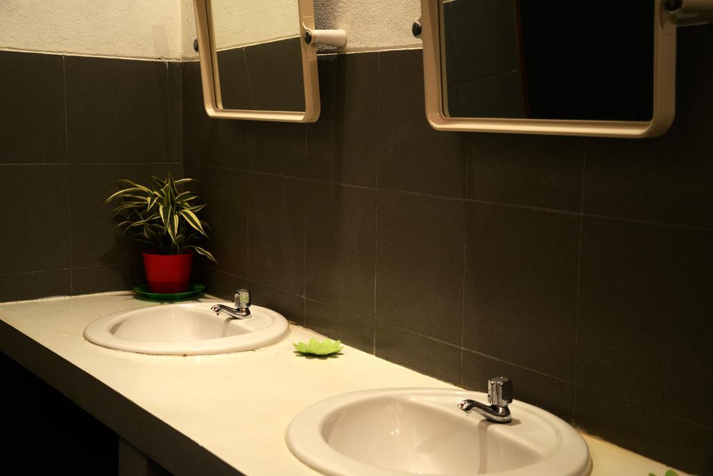 Jungle Beach Hostel Unawatuna Δωμάτιο φωτογραφία