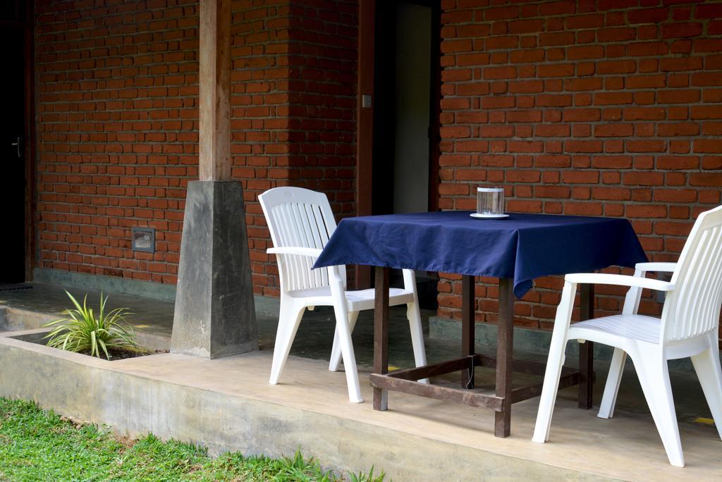 Jungle Beach Hostel Unawatuna Εξωτερικό φωτογραφία
