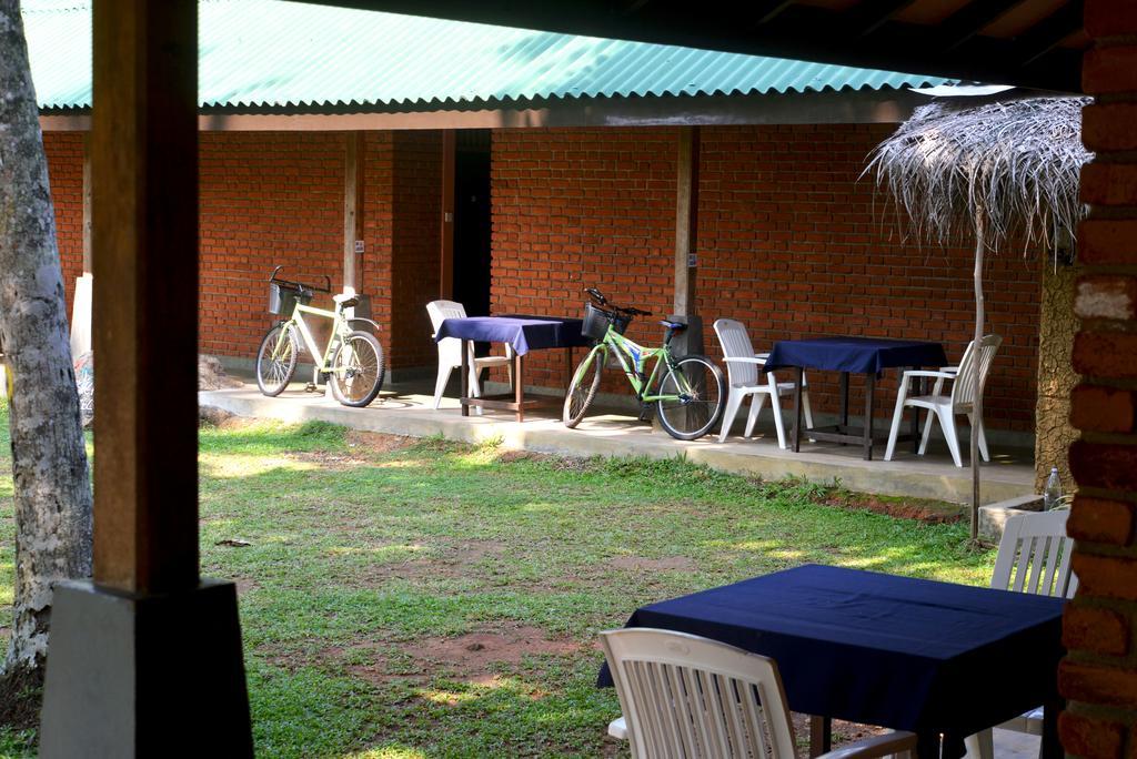 Jungle Beach Hostel Unawatuna Εξωτερικό φωτογραφία